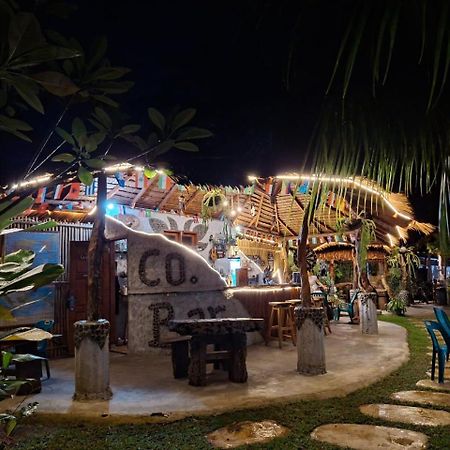 Eco Trekking Lodge, Bar & Jungle Tour'S Bukit Lawang Eksteriør billede