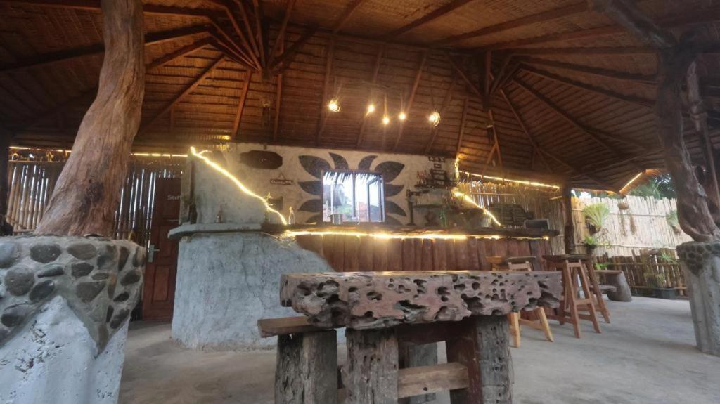 Eco Trekking Lodge, Bar & Jungle Tour'S Bukit Lawang Eksteriør billede