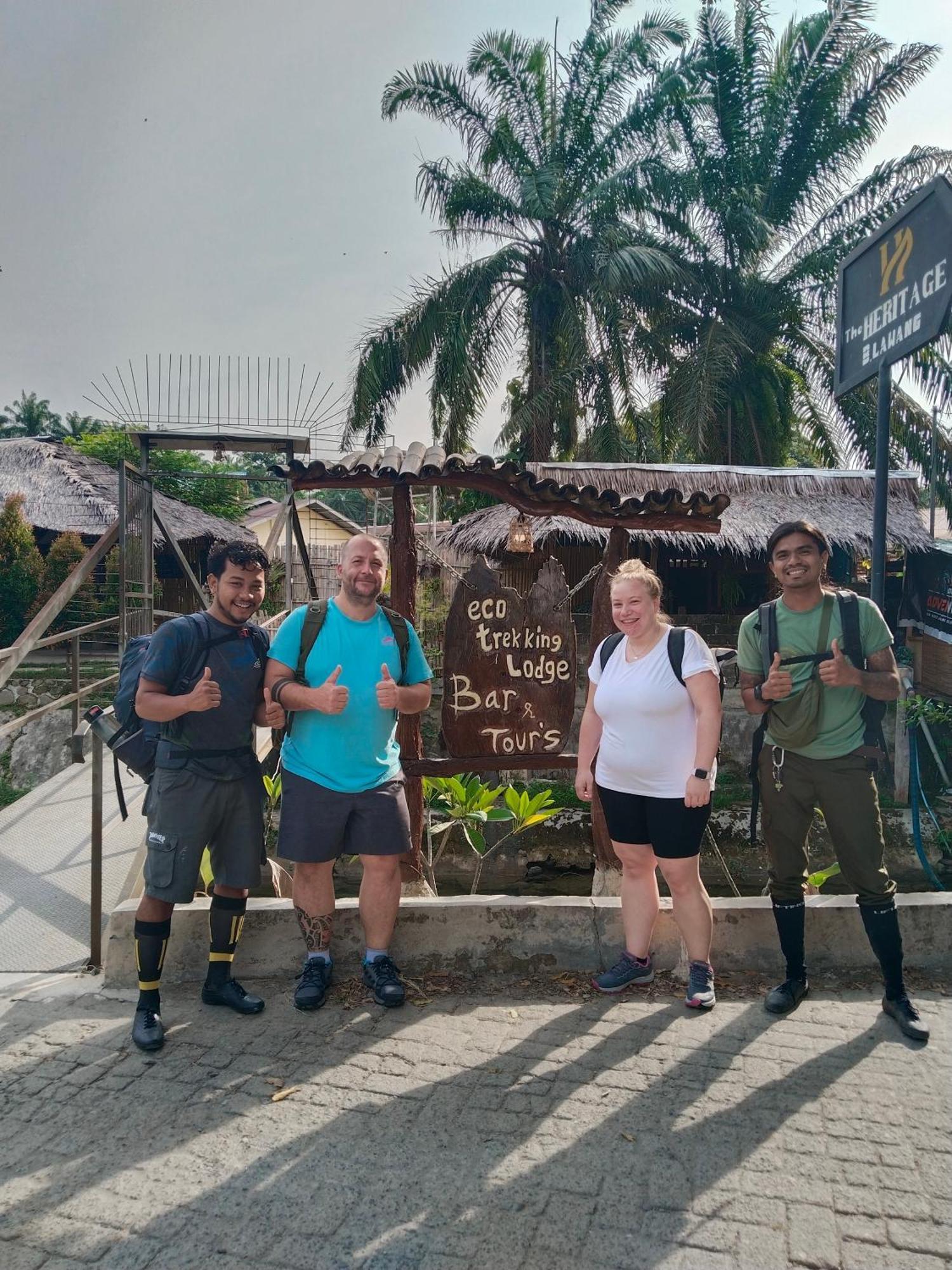 Eco Trekking Lodge, Bar & Jungle Tour'S Bukit Lawang Eksteriør billede