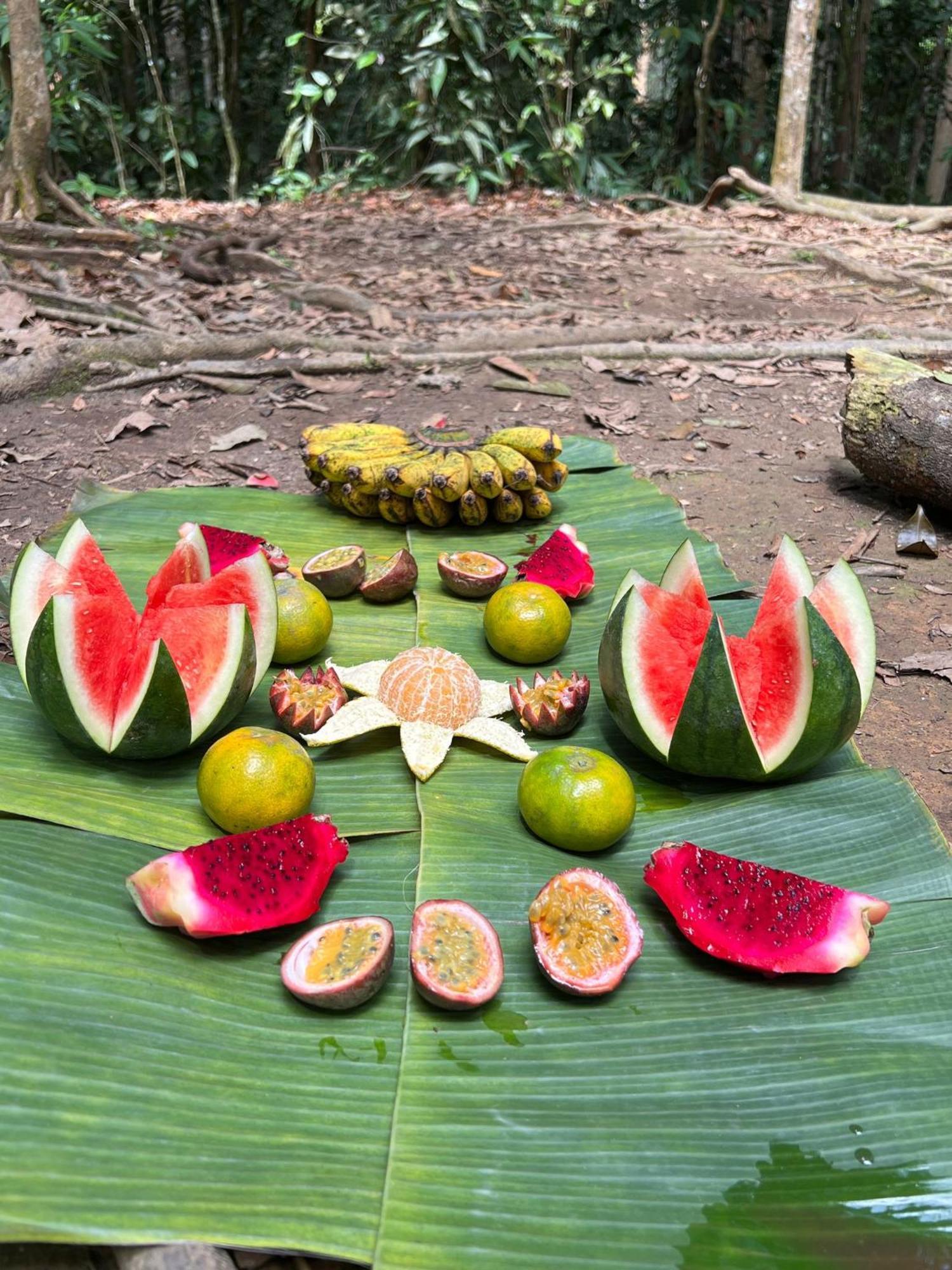 Eco Trekking Lodge, Bar & Jungle Tour'S Bukit Lawang Eksteriør billede